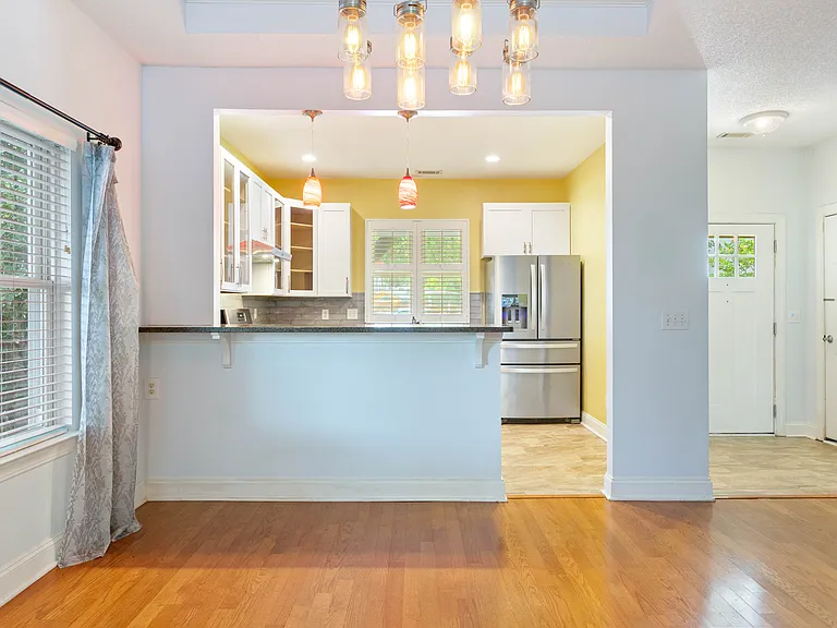732 Lawton Harbor Dr — Photo 17
