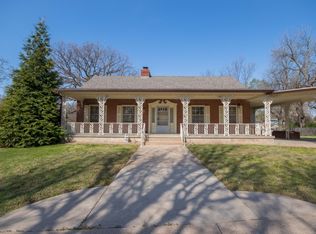 520 W 10th St, Newton, KS 67114
