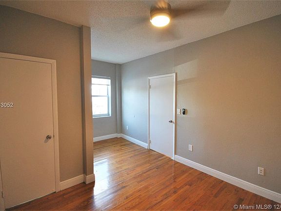 4th image of 1017 Jefferson Ave APT 201
