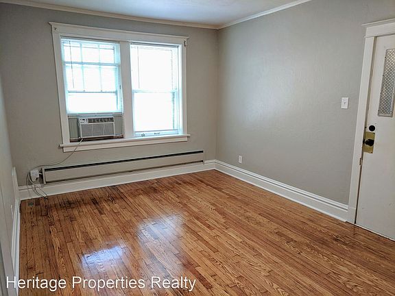 3rd image of 3852 Bamberger Ave #1S