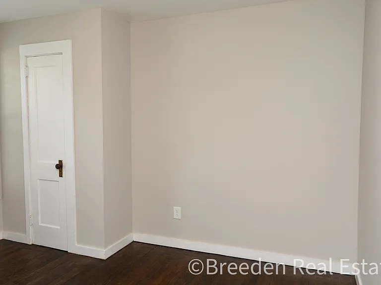 207 Jefferson St — Photo 10