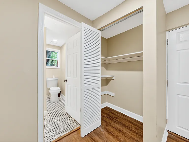 2820 Beacon Ave #B — Photo 4