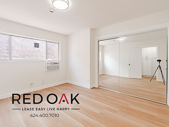 3rd image of 1333 N Kingsley Dr APT 10