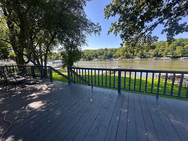 392 E Richardson Springs Rd — Photo 3