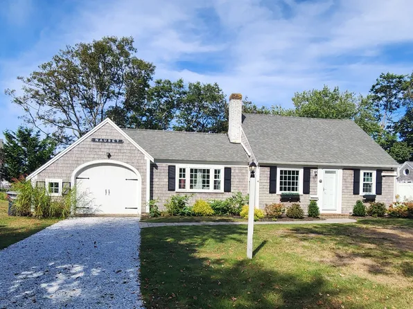29 Winchester Ave, West Yarmouth, MA 02673