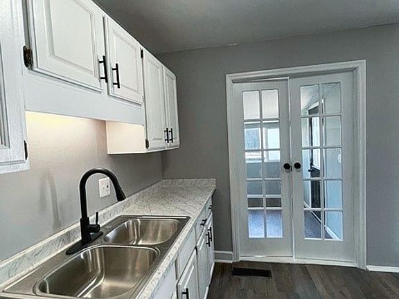 5th image of 4117 Ural Ave