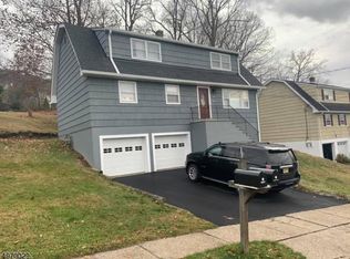 16 Borman Dr, Wanaque, NJ