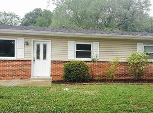 245 Ries Rd, Ballwin, MO 63021