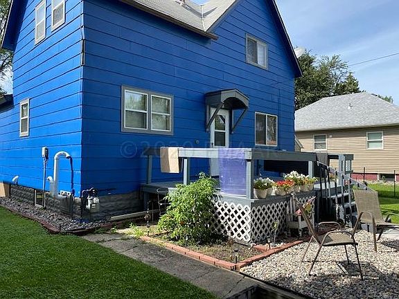 5th image of 528 2nd St N