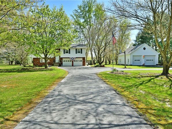 379 Housel Craft Rd, Bristolville, OH 44402