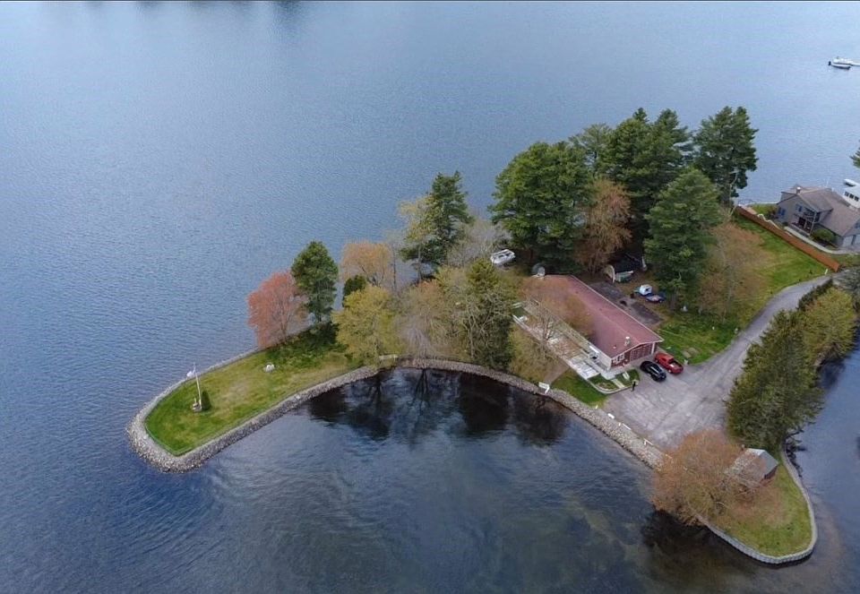 1st image of 20 Indian Point Rd