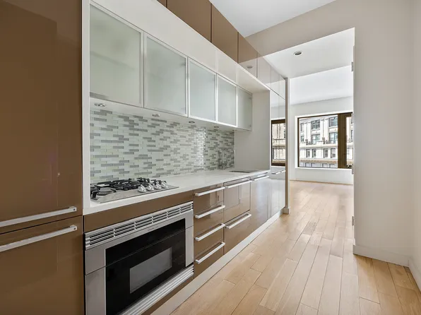 75 Wall Street image 1 of 10