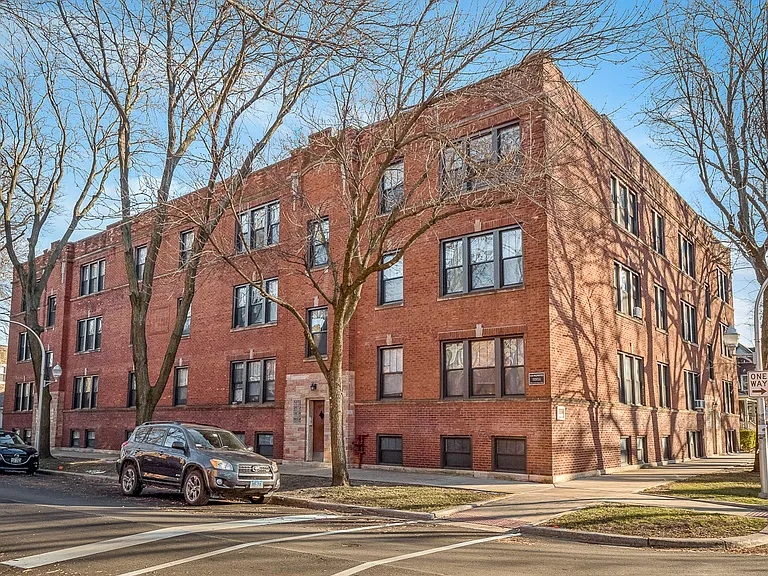 4953 N Oakley Ave #3 — Photo 6