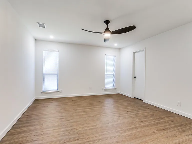 2822 Clear Springs Dr — Photo 21