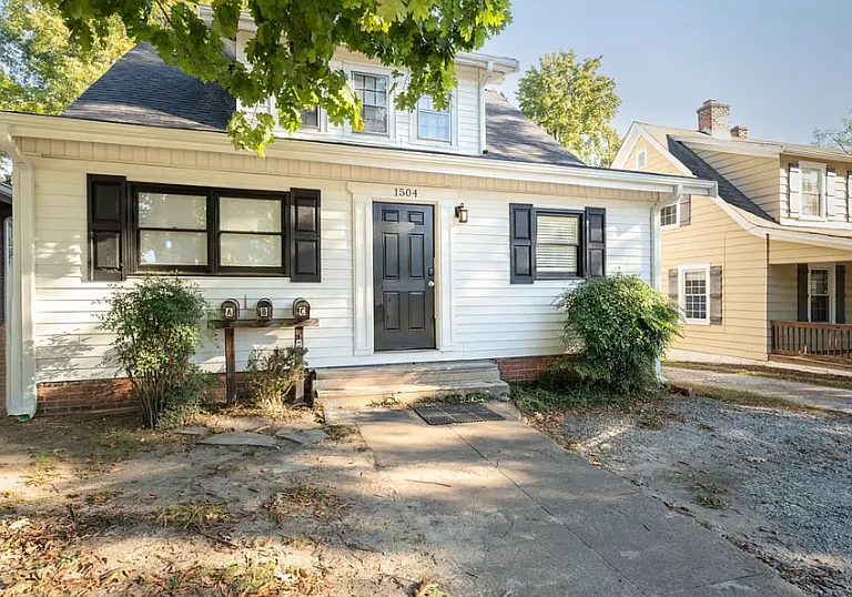 1504 W Friendly Ave #B — Photo 1