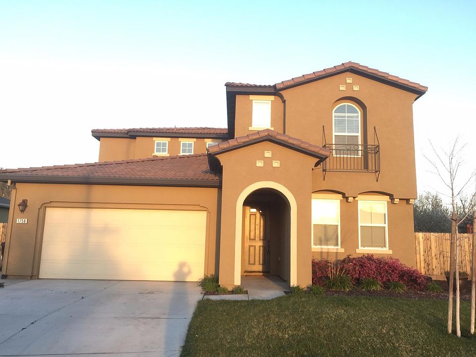 1st image of 1758 Luna Bella Ln