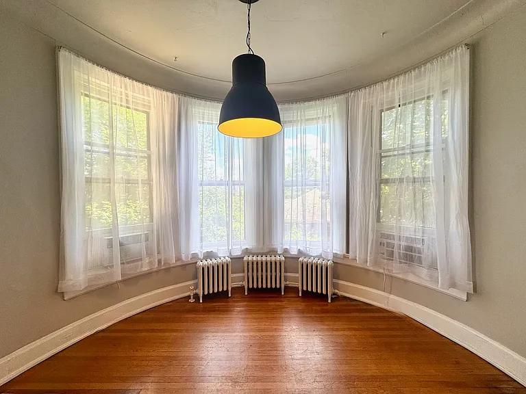 211 Loraine Ave — Photo 13