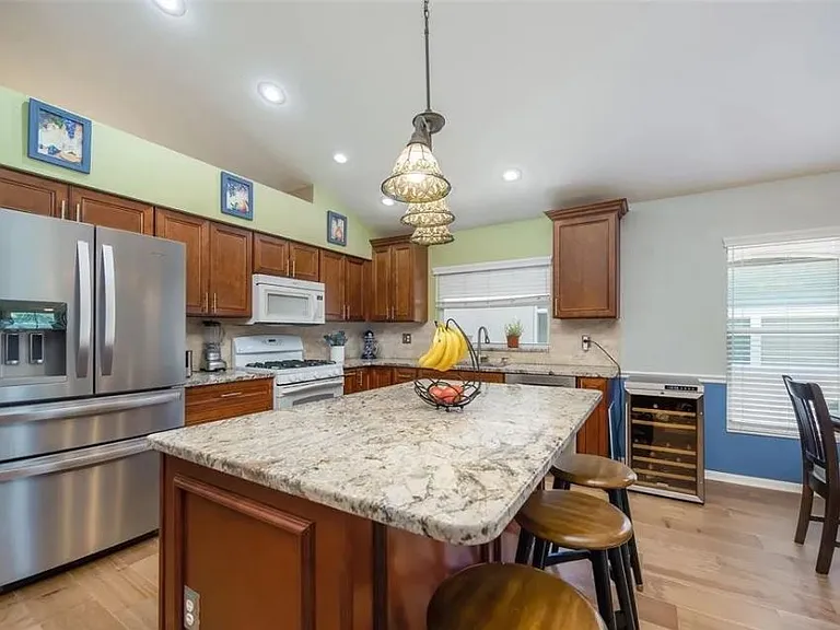 1247 Maximilian Dr — Photo 10