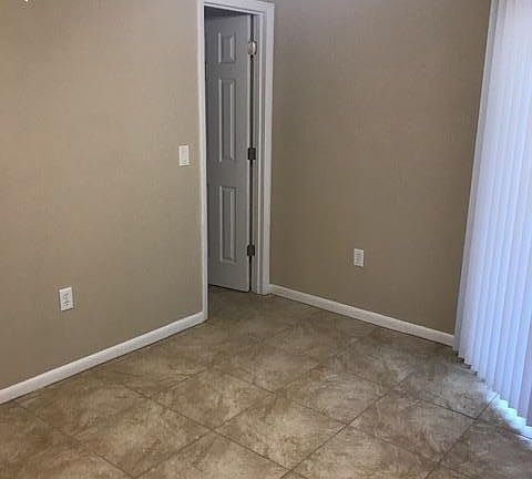 3rd image of 4685 Sugartown St