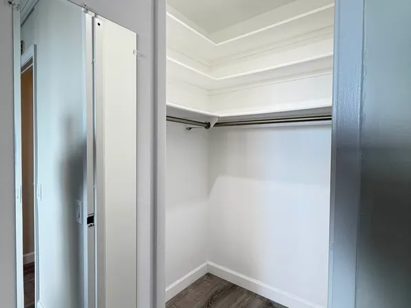 311 East 38th Street image 9 of 14