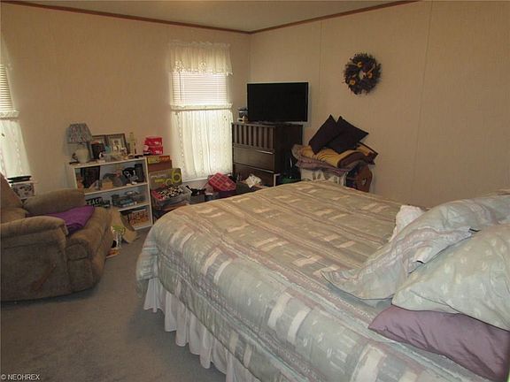3rd image of 3 Jessica Ln #3