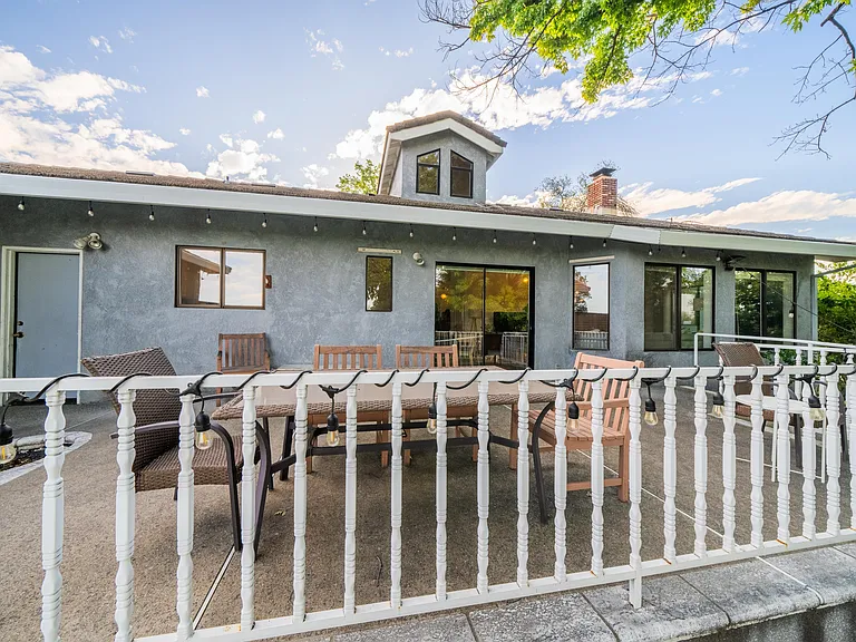 2820 Panorama Dr — Photo 31