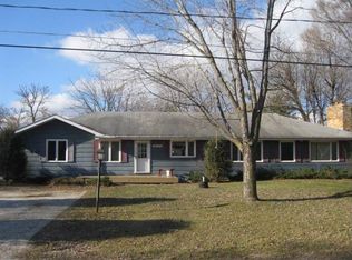 39700 N Pearl St, Antioch, IL 60002