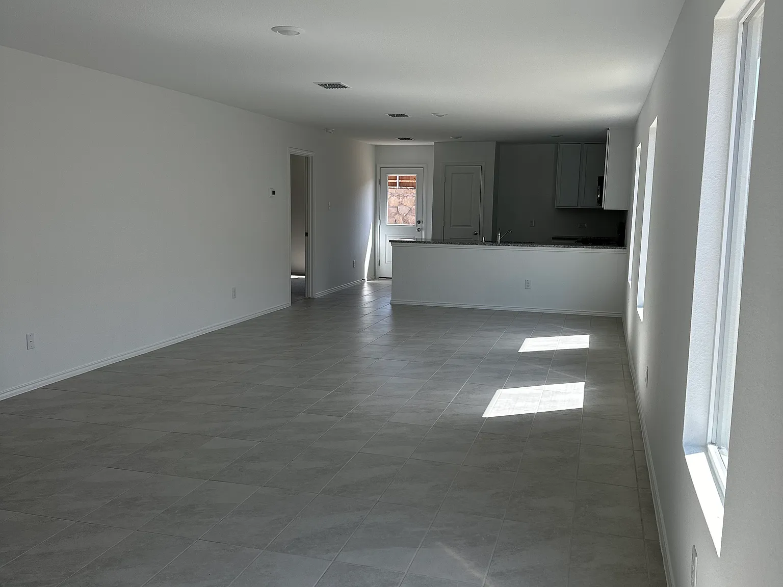 1809 Mallen Farm Rdg — Photo 3