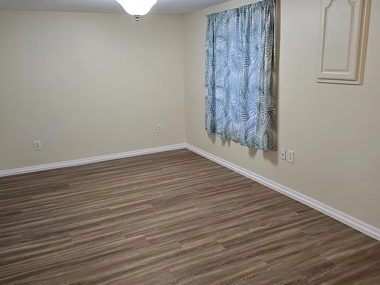 4435 Clifford Rd — Photo 9