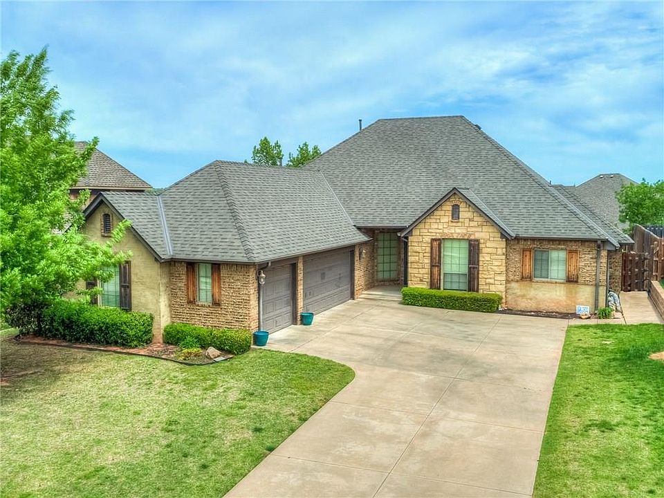 1st image of 3225 Garden Hill Dr