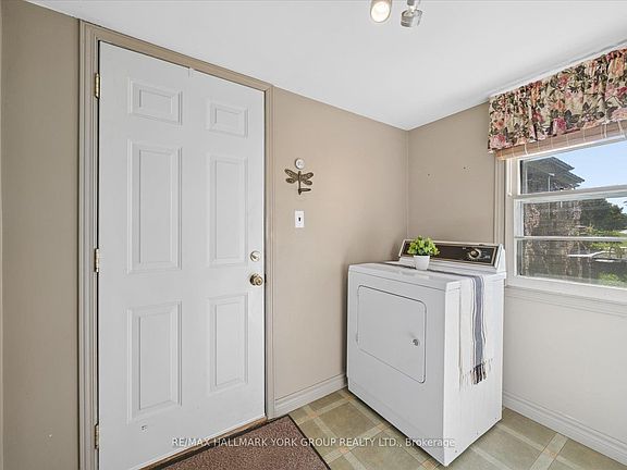 4th image of 432 Catering Rd