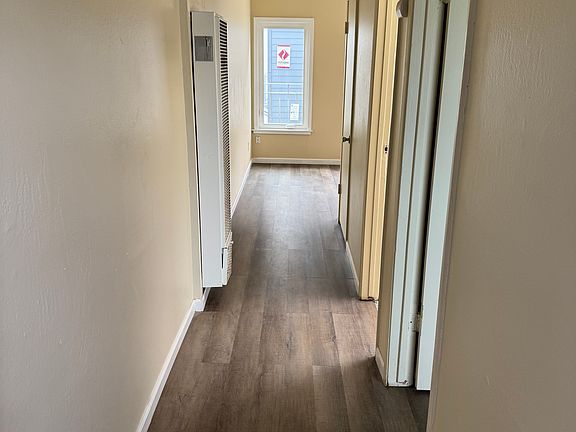5th image of 241 Plymouth Ave APT 2