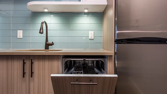 Rented by Nooklyn NYC LLC | media 25