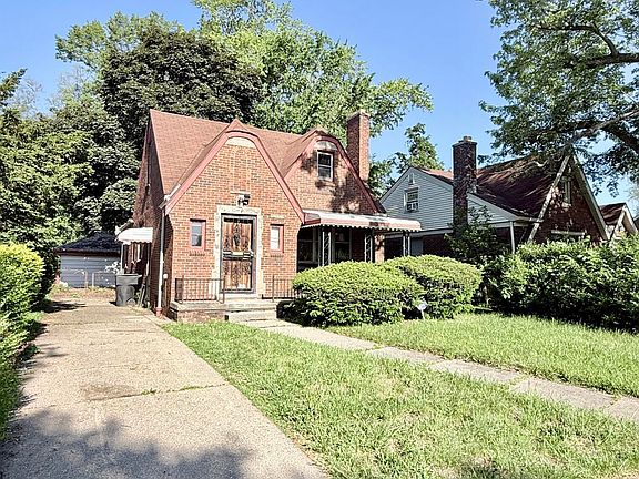 2nd image of 15339 Sussex St