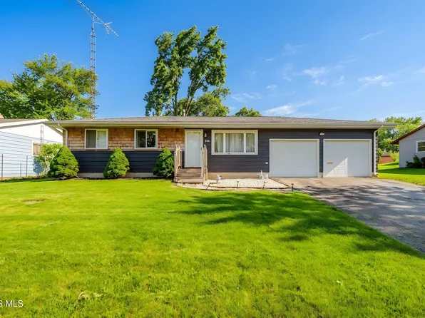 228 Edinborough Dr, Findlay, OH 45840
