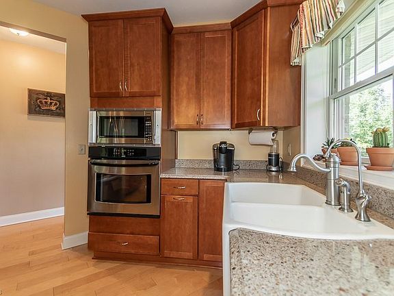 4th image of 12385 Regal Pl