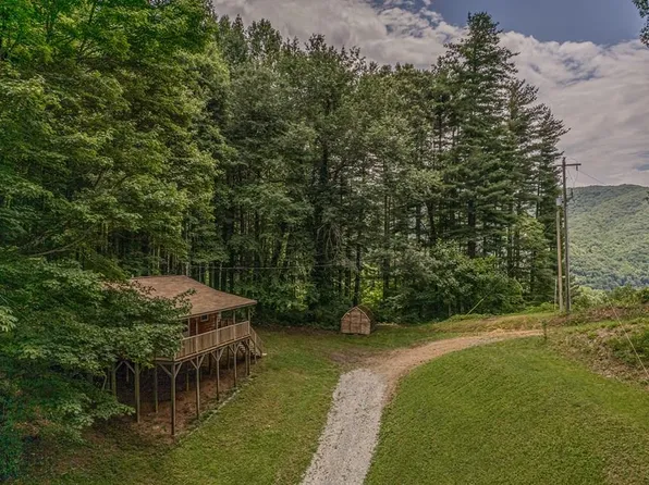 1432 Unahala Creek Rd, Bryson City, NC 28713