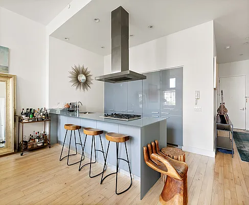 Rented by Compass | media 2