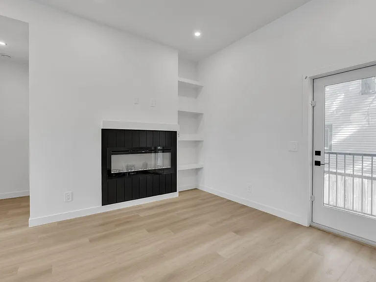 2704 25th Ave SW — Photo 9