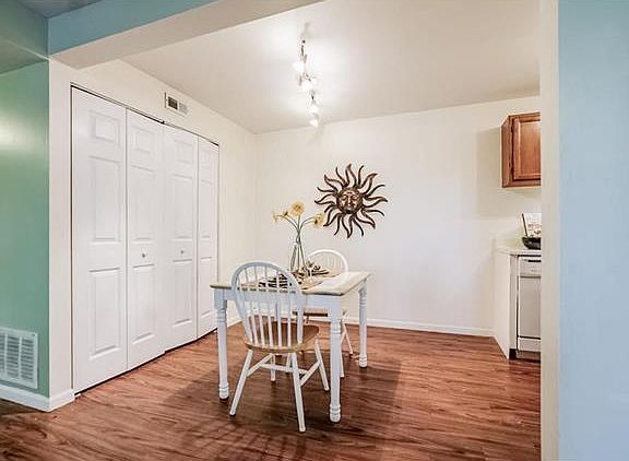 5th image of 1205 Mangrove Ln APT 5
