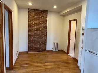 Rented by Roz Khan, LREB