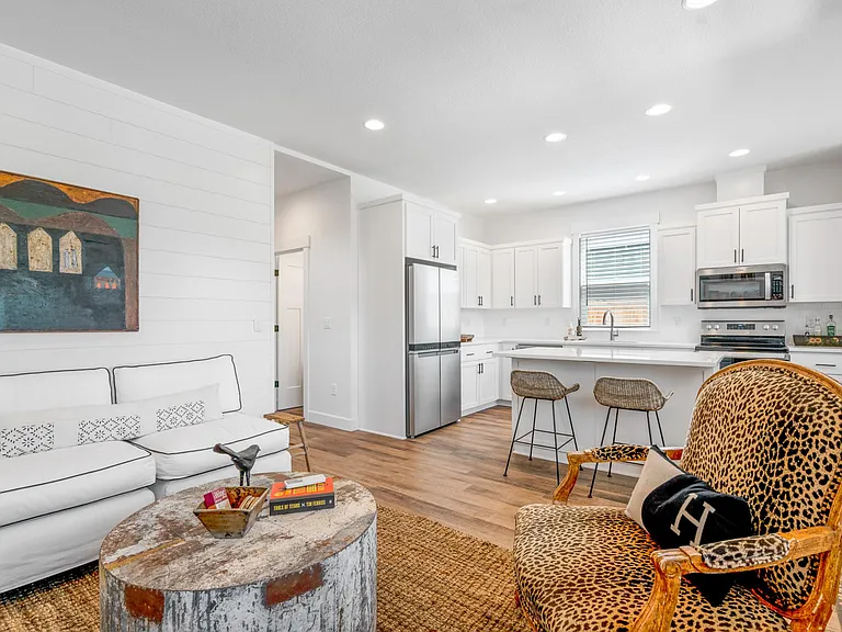 3598 NE Jacob St — Photo 7