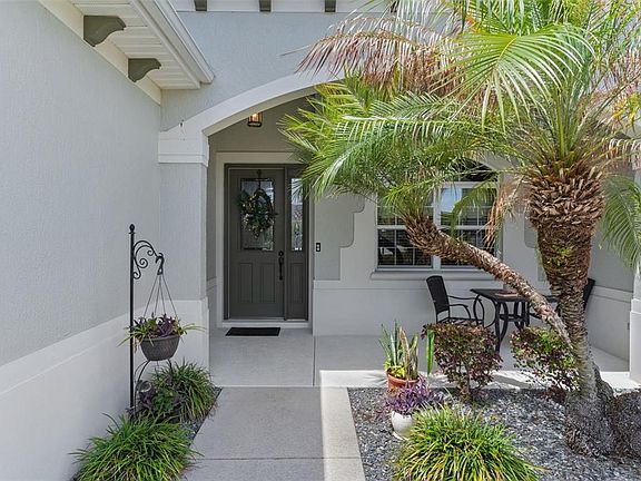 3rd image of 2254 Isleworth Cir