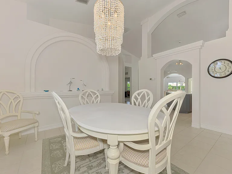 915 Park Place Dr — Photo 43