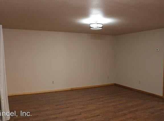 5th image of 3853 Walnut Dr APT D