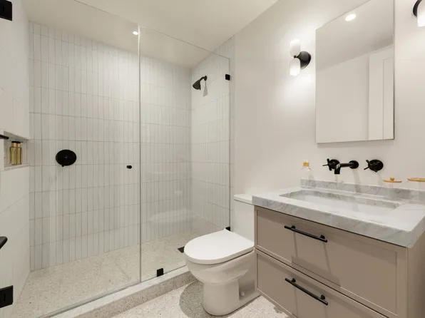 839 President Street image 24 of 53