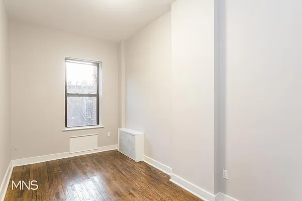Rented by MNS Marketing | media 27