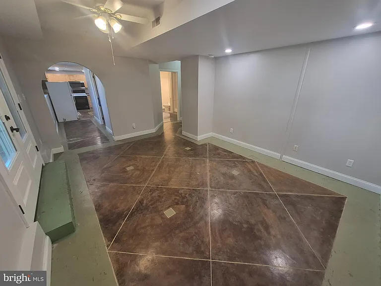 1211 Nottingham Rd — Photo 5