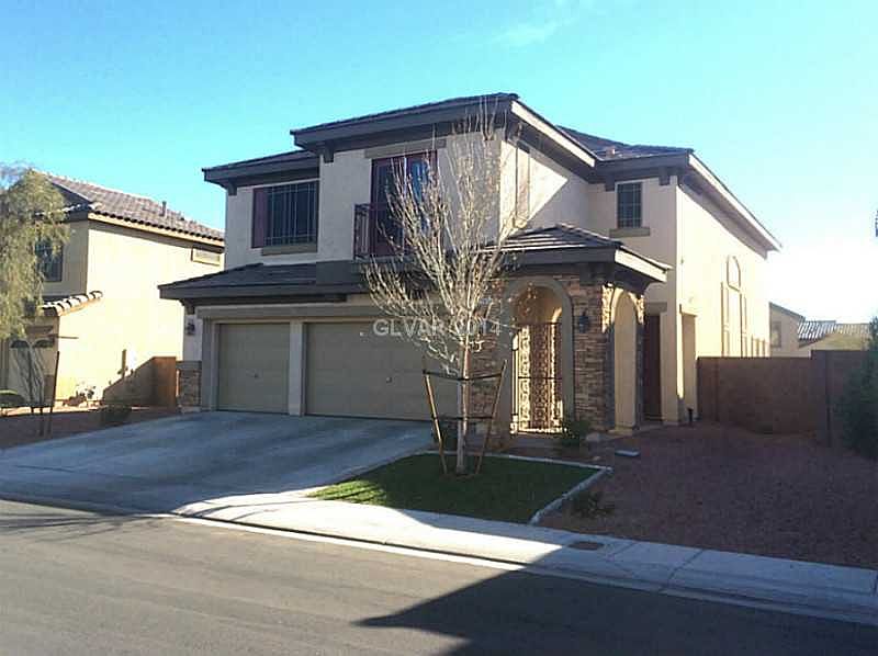 2nd image of 3033 Country Dancer Ave