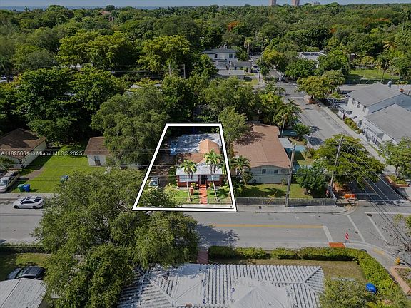 2nd image of 3490 Charles Ave